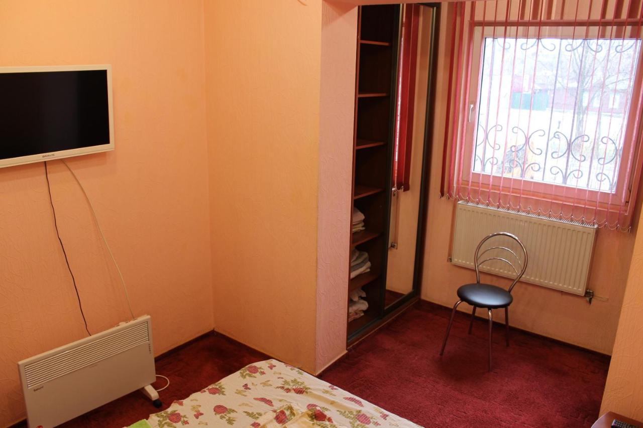 Studio apartment Τσέρνιγκοφ Εξωτερικό φωτογραφία
